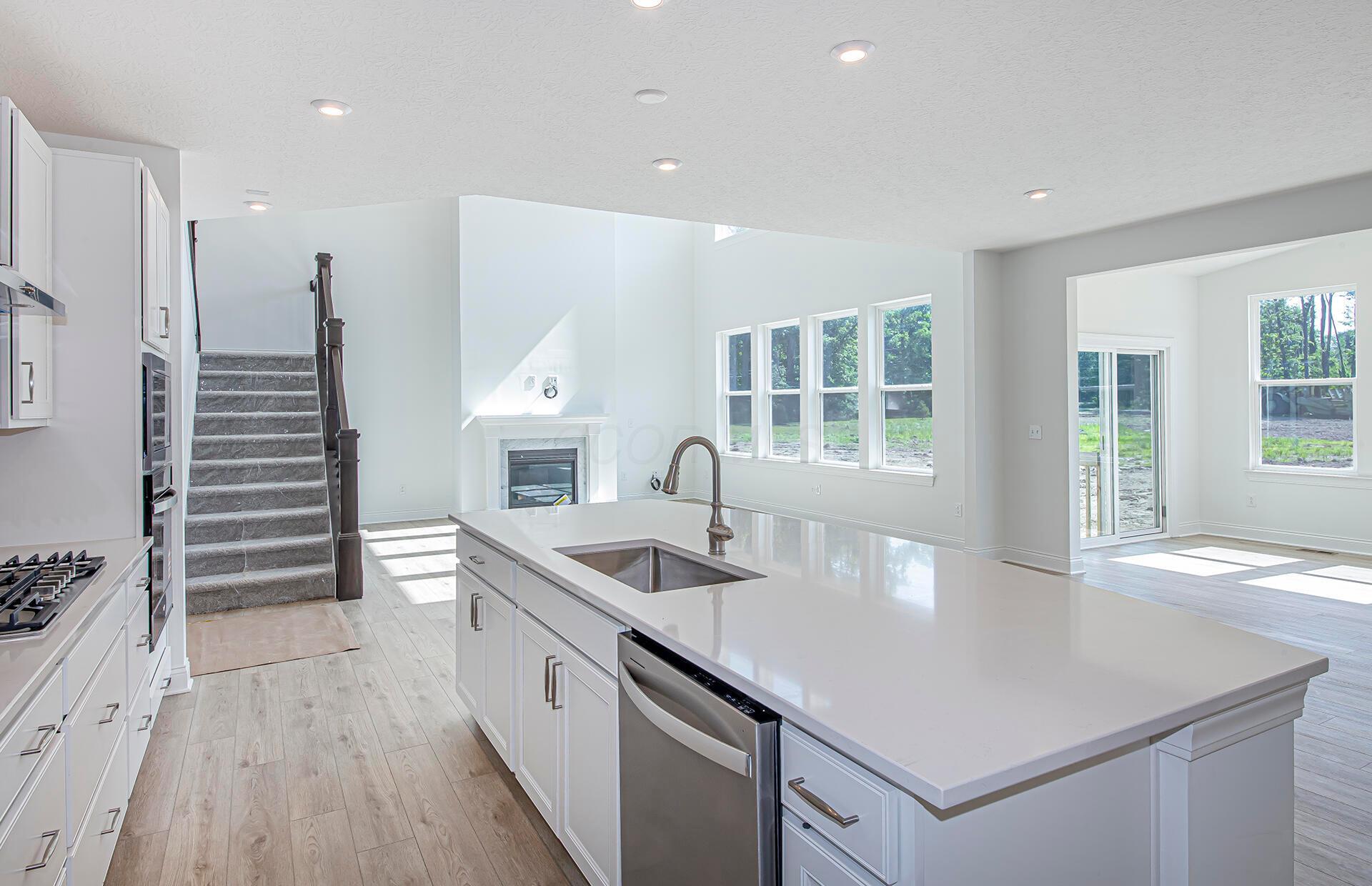 Property Photo: 2474 Elisabeth Lane OH 43004