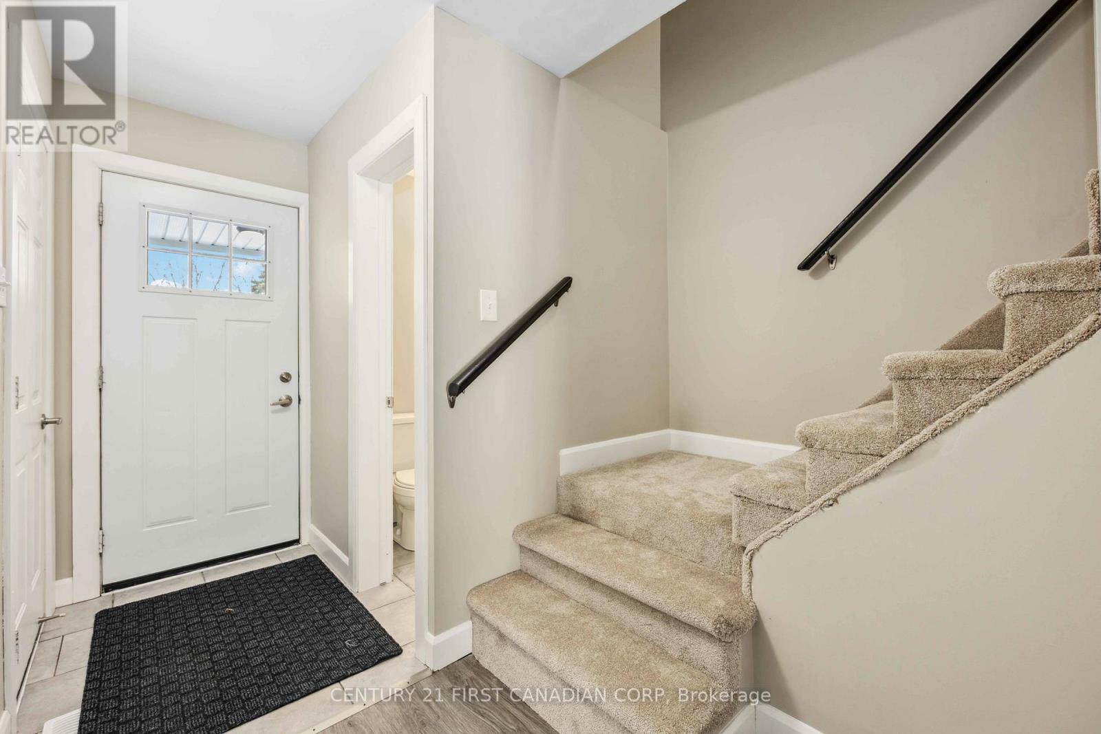 Property Photo:  313 Somerset Crescent  ON N7S 4G1 