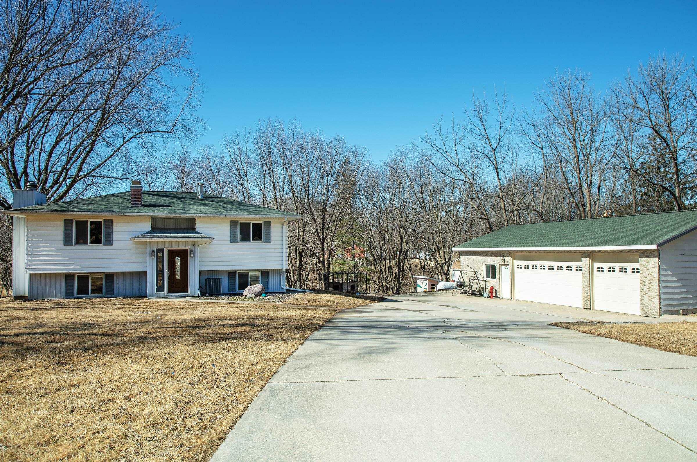 2490 Joplin Avenue  Denver IA 50622 photo