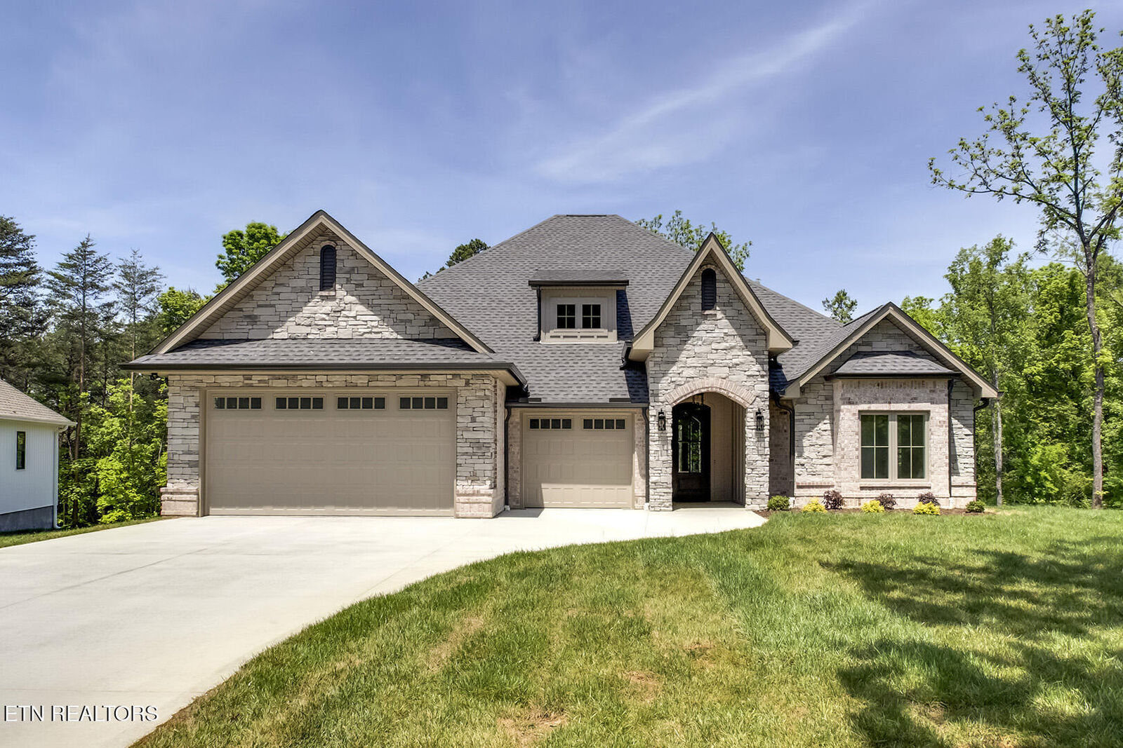 Property Photo:  204 Choowa Trace  TN 37774 