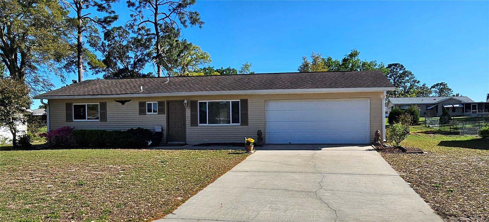Property Photo: 8516 SW 105th Place FL 34481