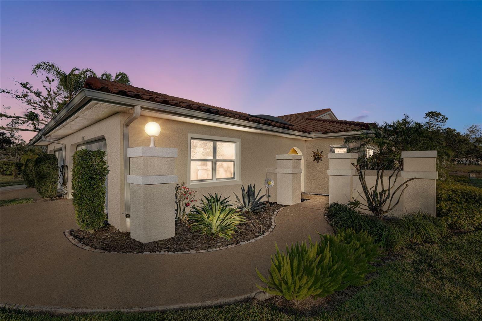 Property Photo: 7340 Golf Pointe Cir FL 34243