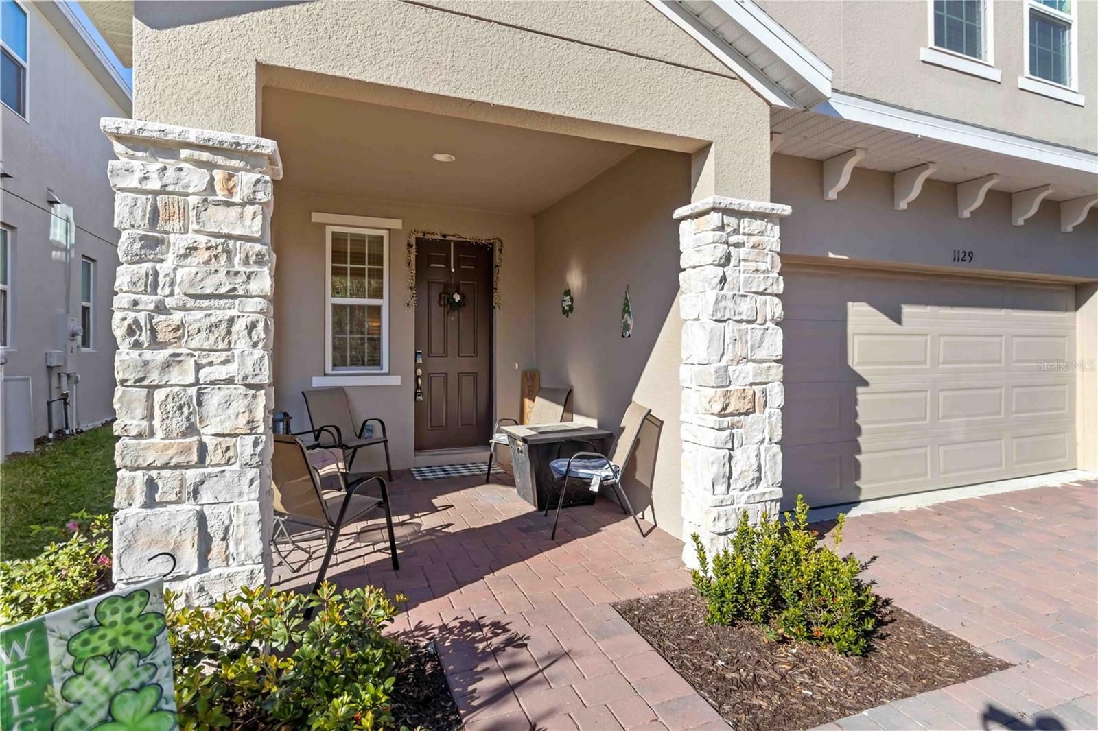 Property Photo: 1129 Blue Garden Drive FL 32720