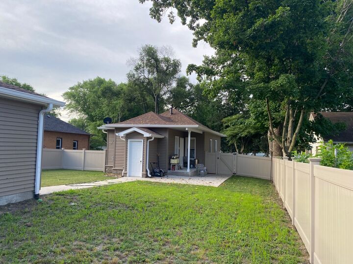 Property Photo: 520 W Devlin Street IL 61362