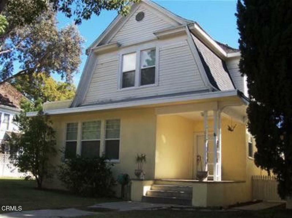 Property Photo:  826 E Santa Paula Street  CA 93060 