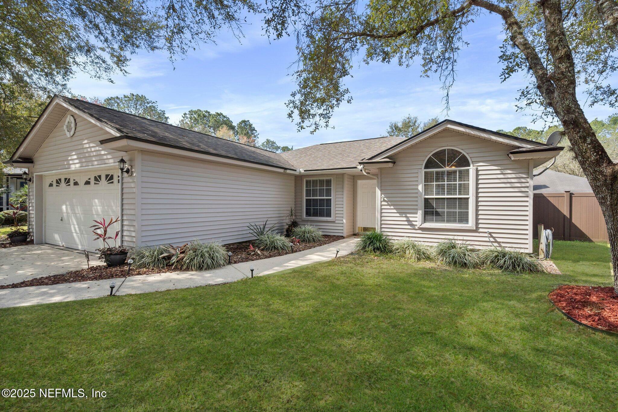 Property Photo:  12208 Silver Saddle Drive  FL 32258 