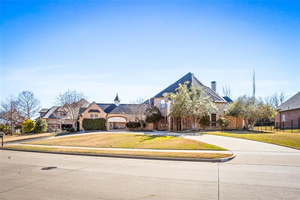 Property Photo: 3305 Club View Drive TX 76226