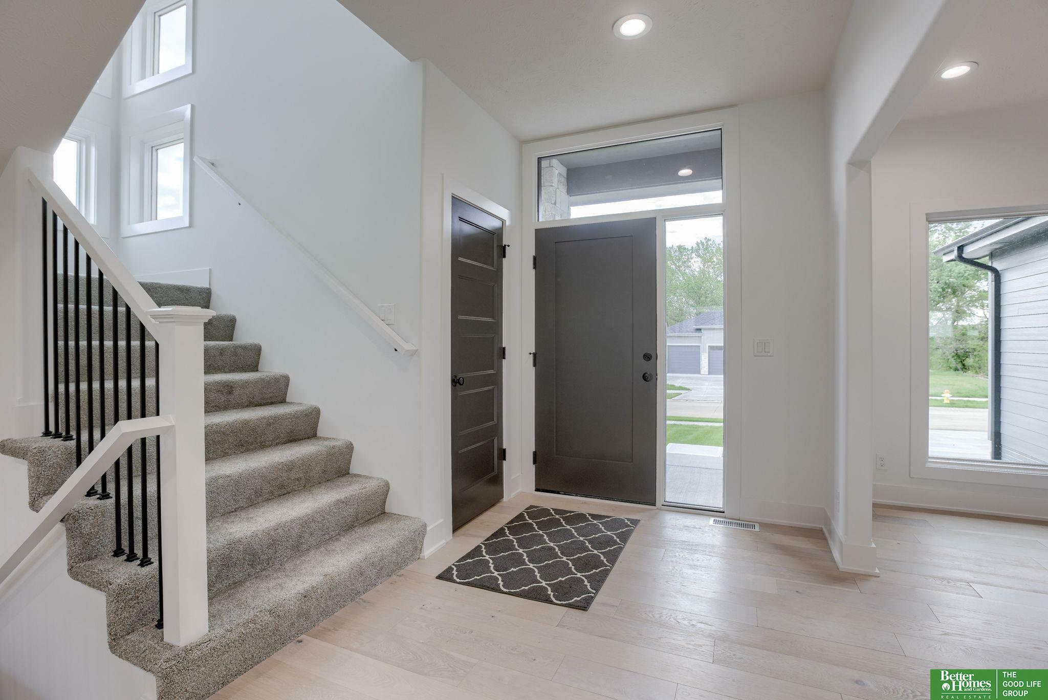 Property Photo: 5409 N 196th Avenue NE 68022
