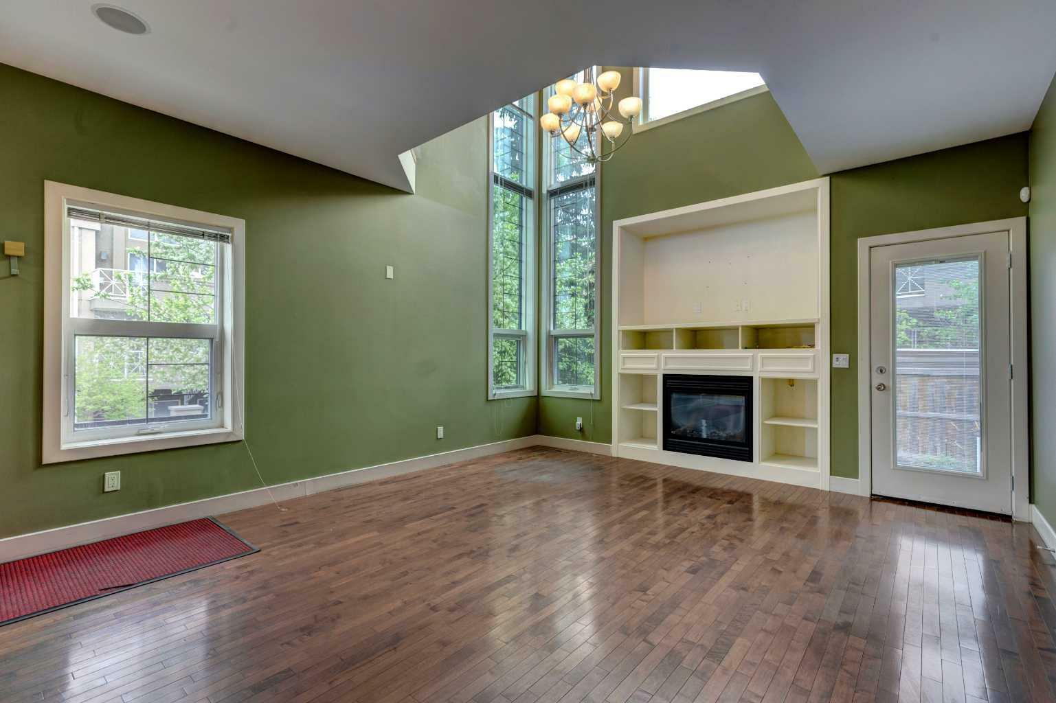 Property Photo: 1812 14A Street SW AB T2T 3W6