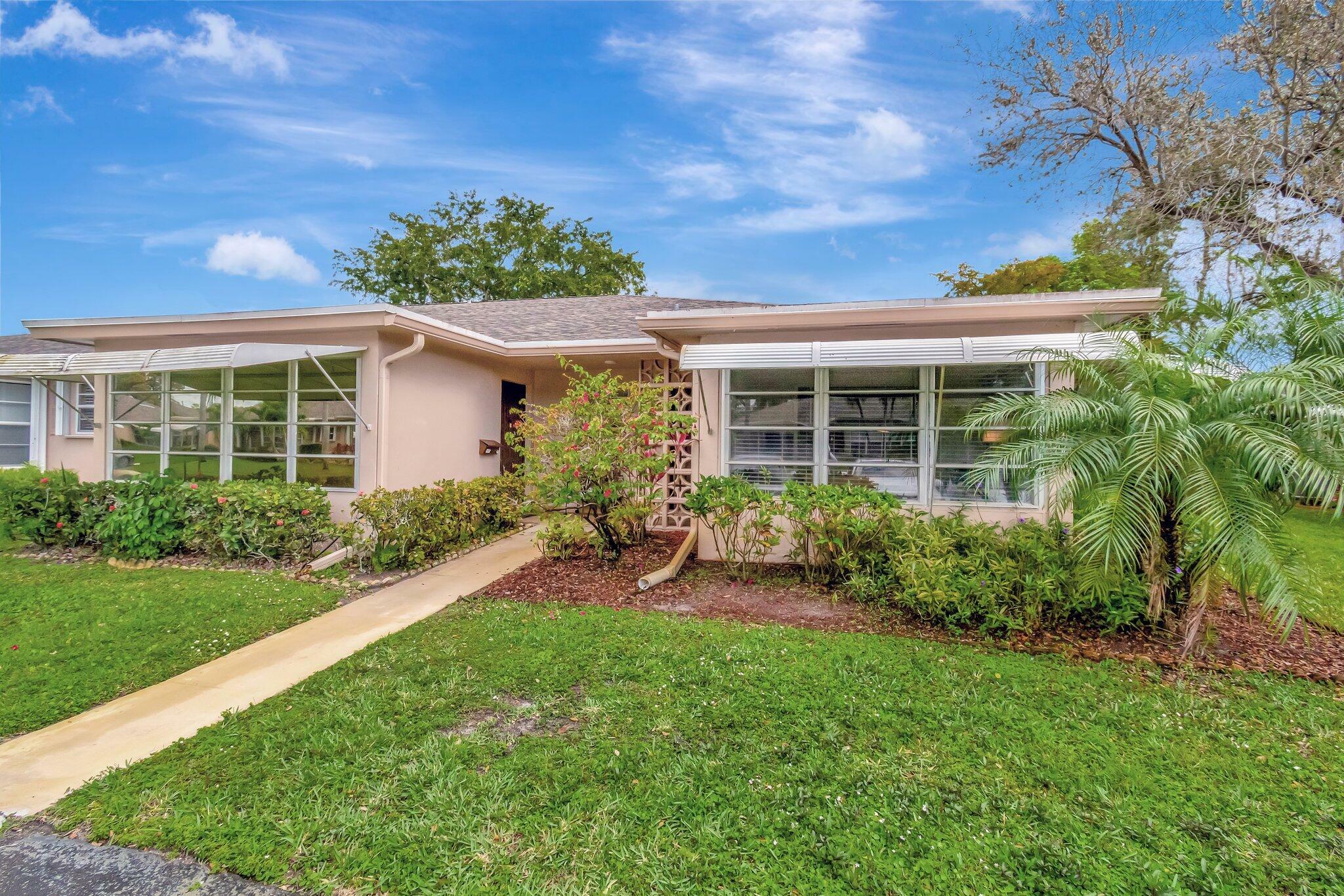 Property Photo:  1315 High Point Way SE D  FL 33445 