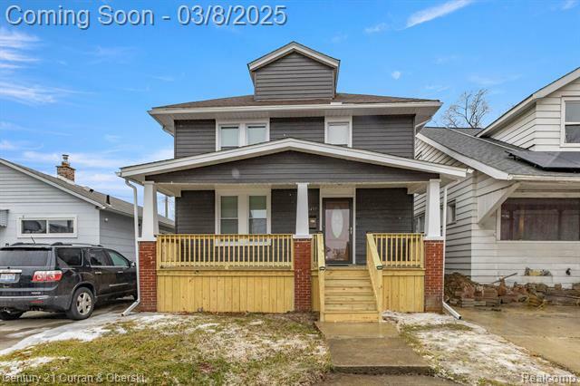 Property Photo:  1457 Warwick Avenue  MI 48146 