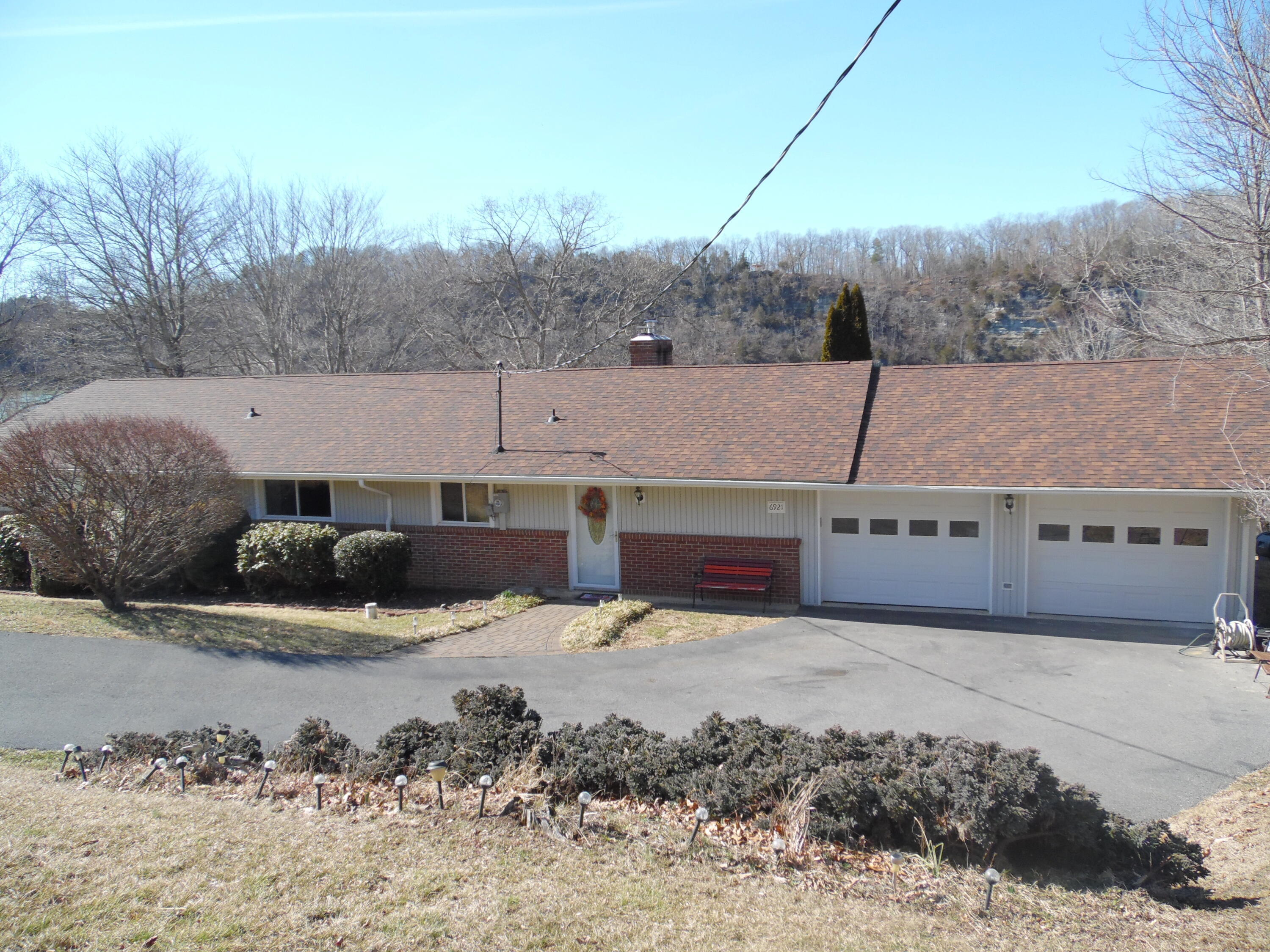 Property Photo: 6921 Beach Dr VA 24141
