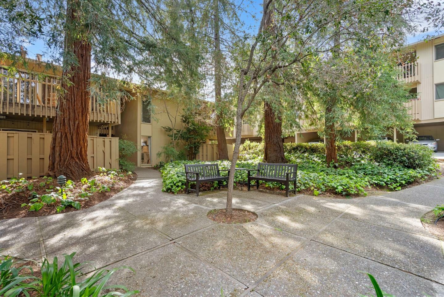 Property Photo:  665 Monte Rosa Drive 915  CA 94025 