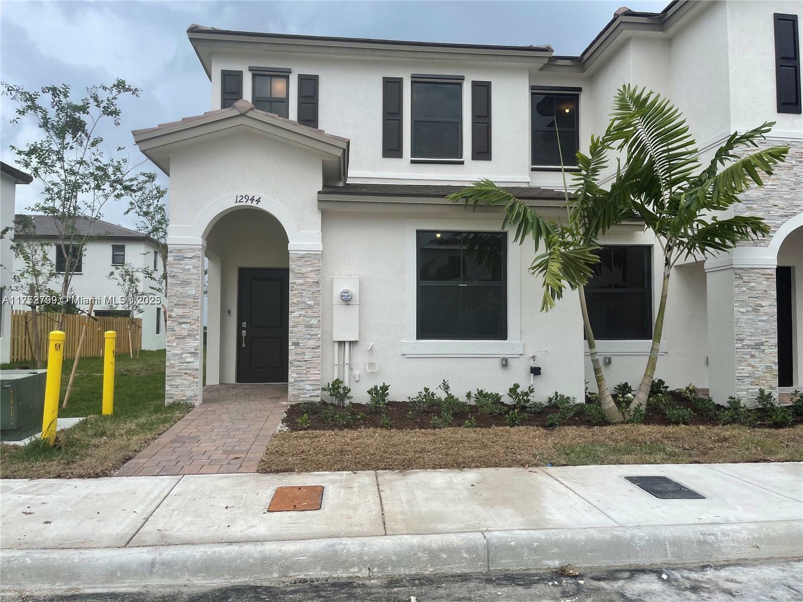 Property Photo: 12944 SW 233rd Ter 12944 FL 33032