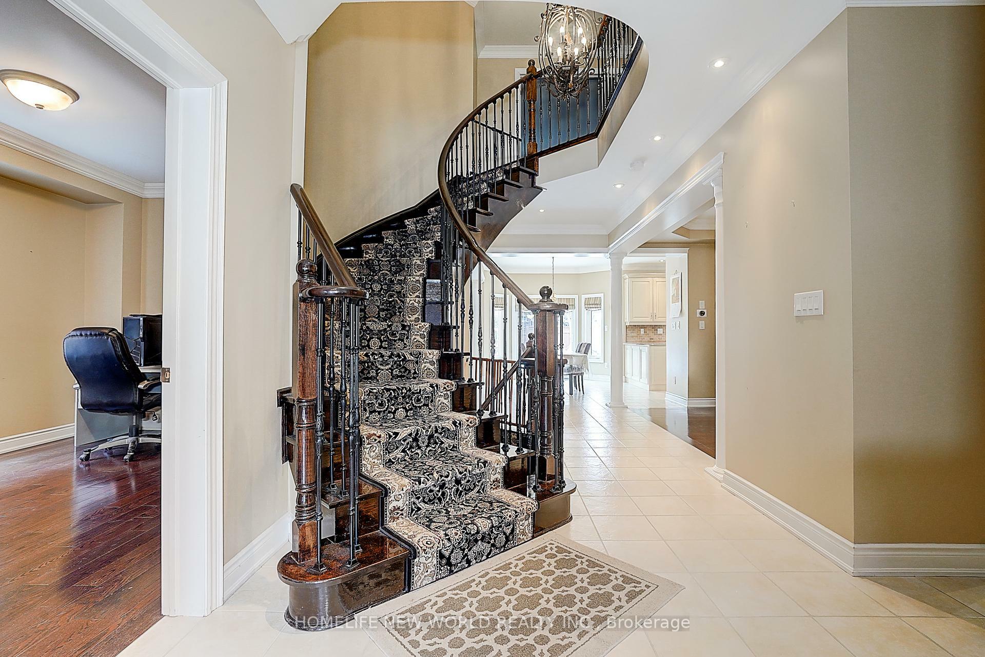 Property Photo: 7 Gambit Avenue ON L4H 0Y6