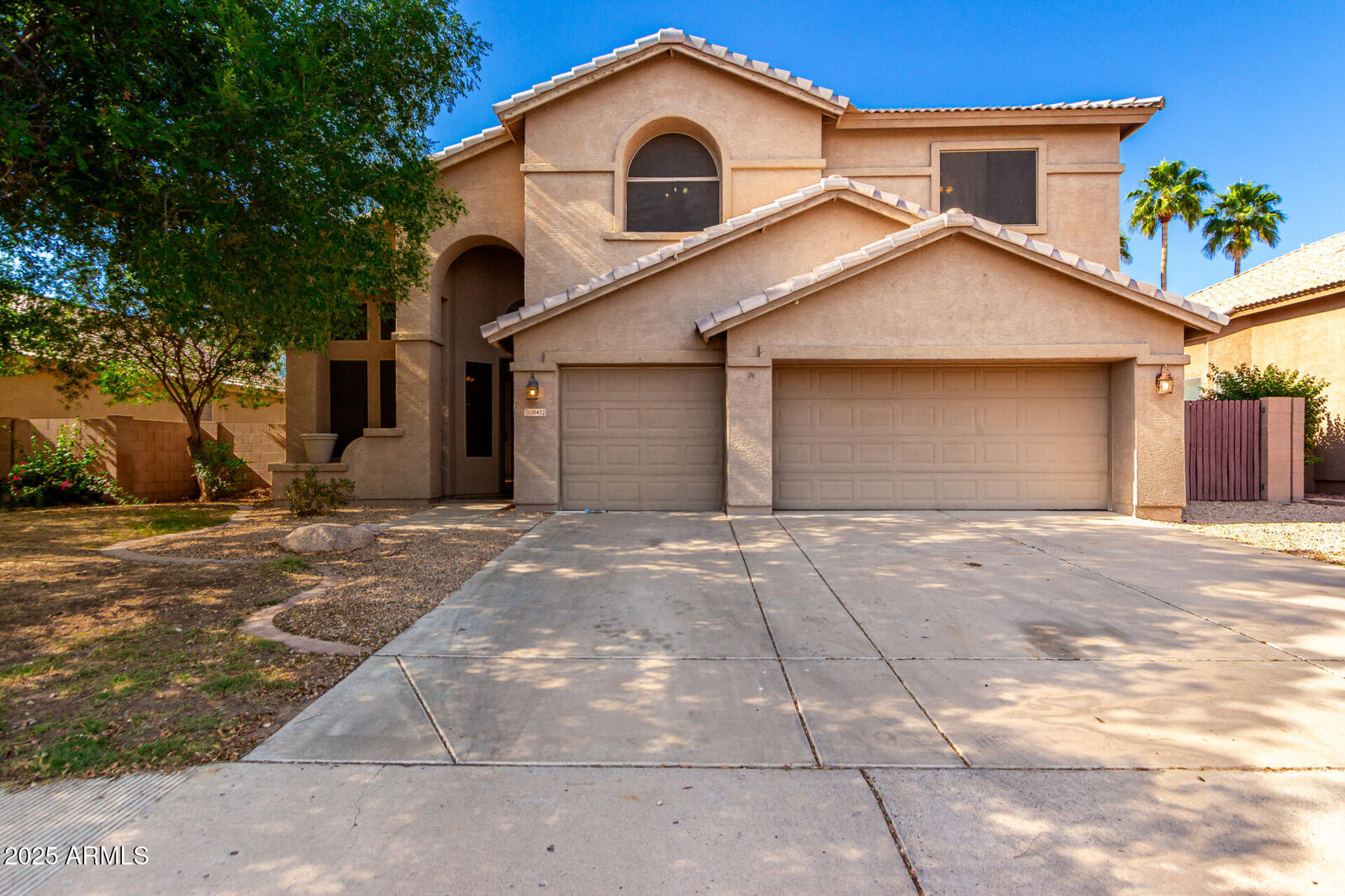 Property Photo: 10452 E Florian Avenue AZ 85208