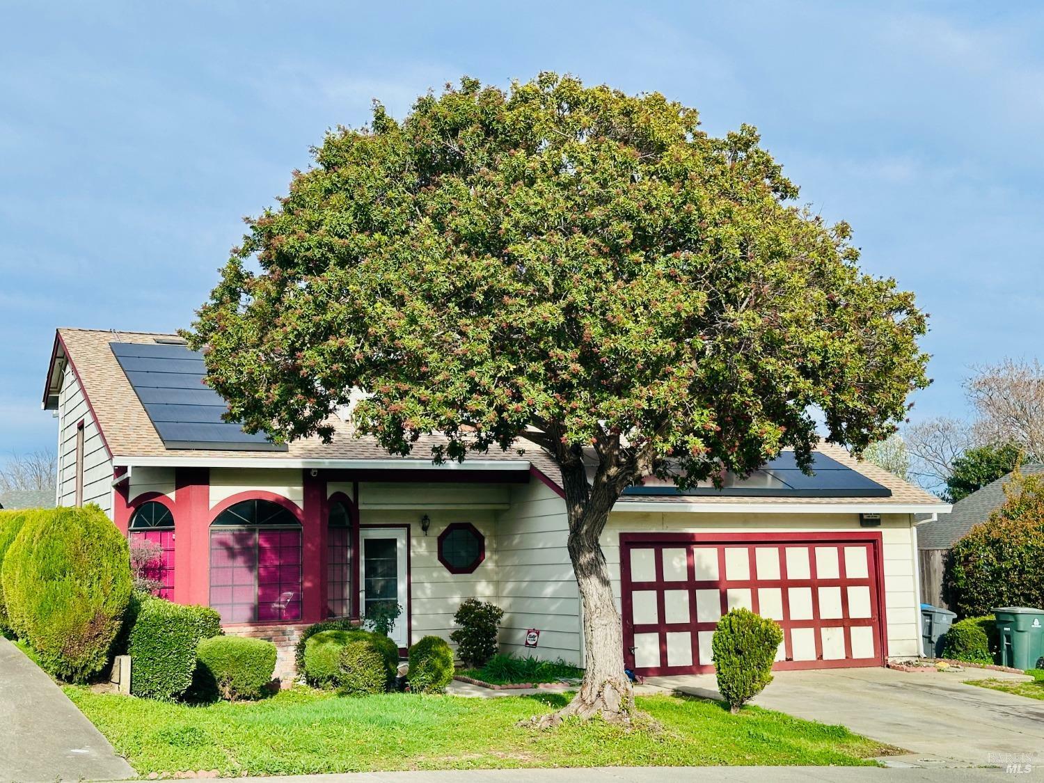 Property Photo: 748 N Regatta Drive CA 94591