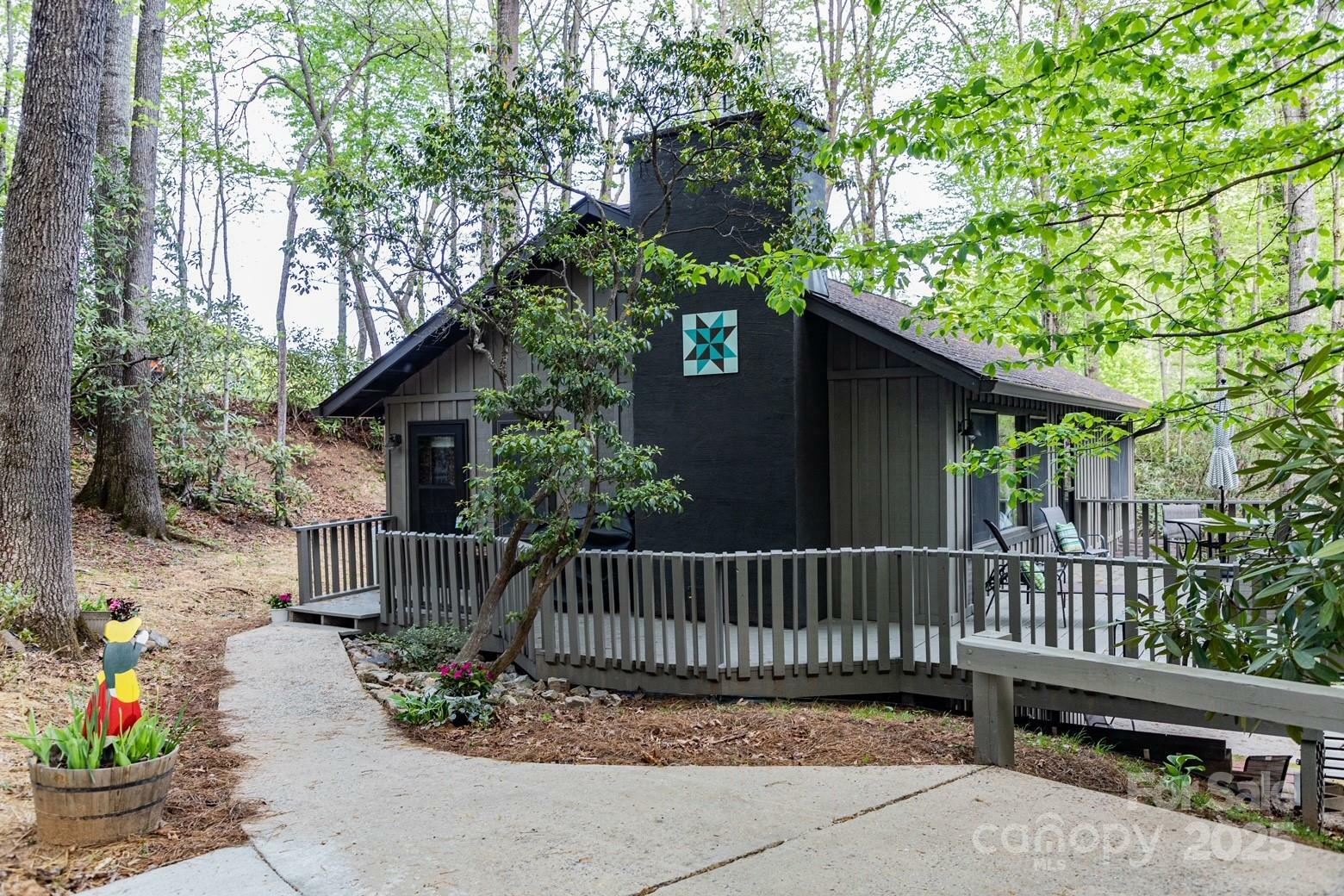76 Creekside Drive  Maggie Valley NC 28751 photo