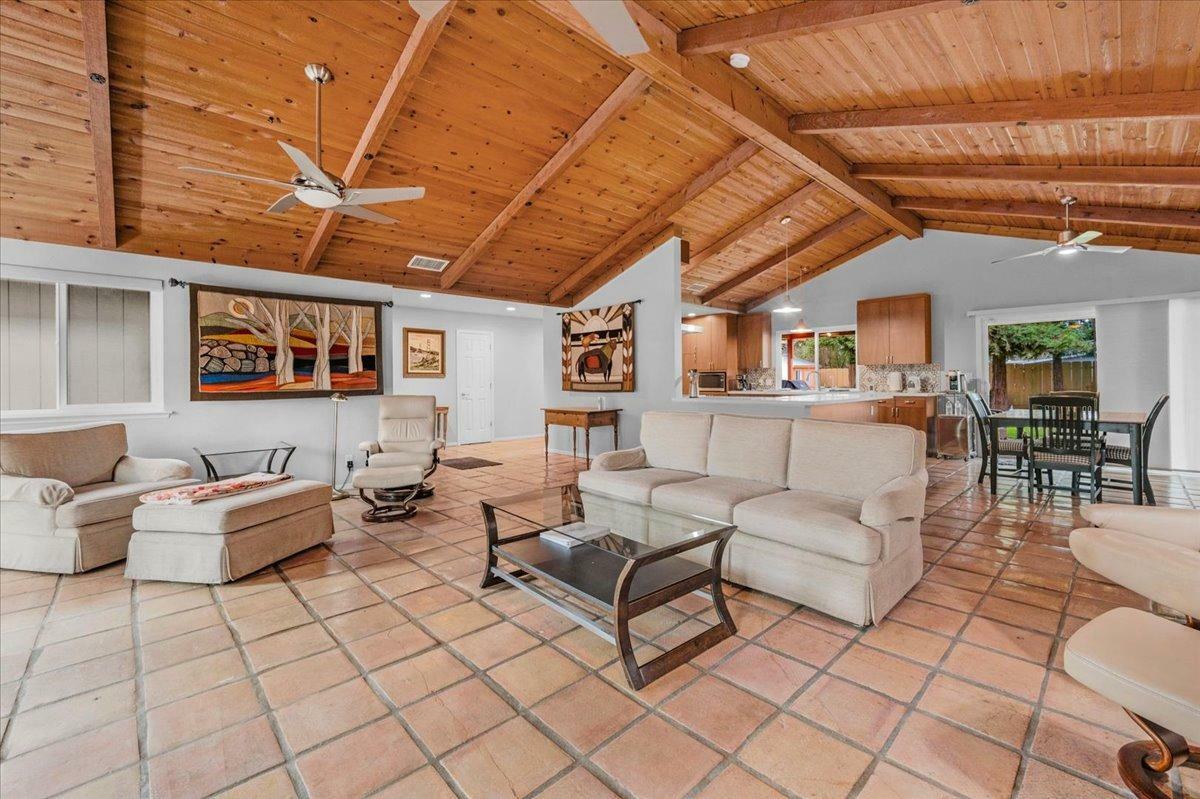 71 E Gettysburg Avenue  Fresno CA 93704 photo