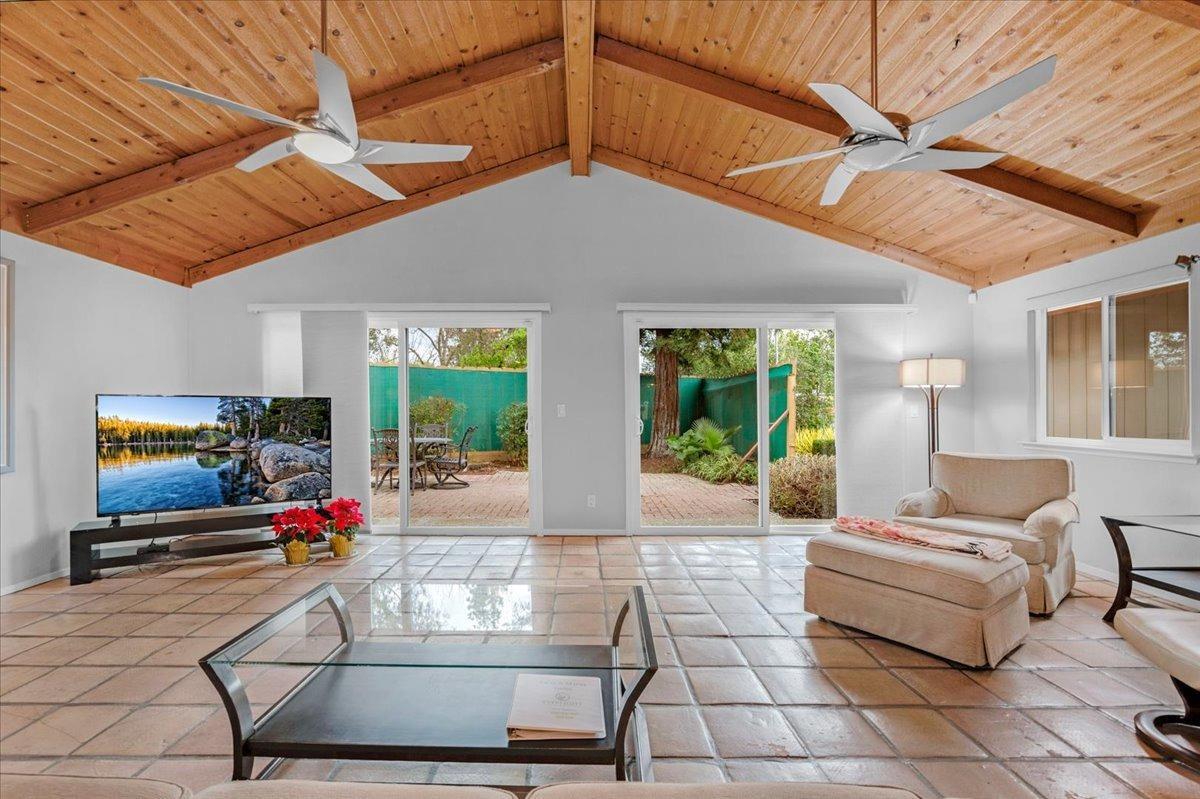 Property Photo:  71 E Gettysburg Avenue  CA 93704 