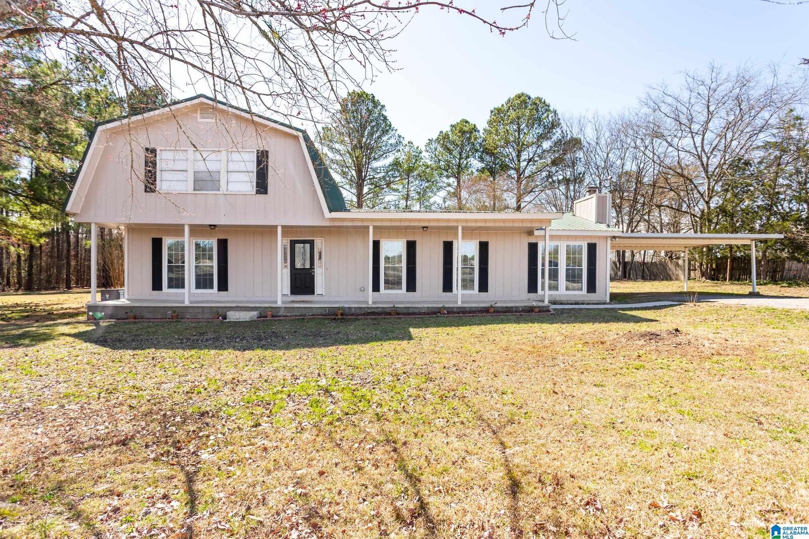 Property Photo:  7916 County Road 31  AL 35953 