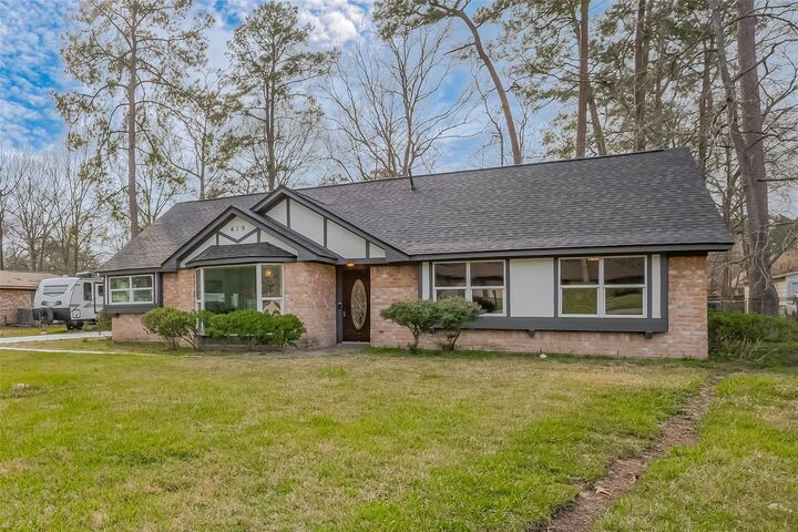 Property Photo:  419 Magnolia Bend  TX 77357 