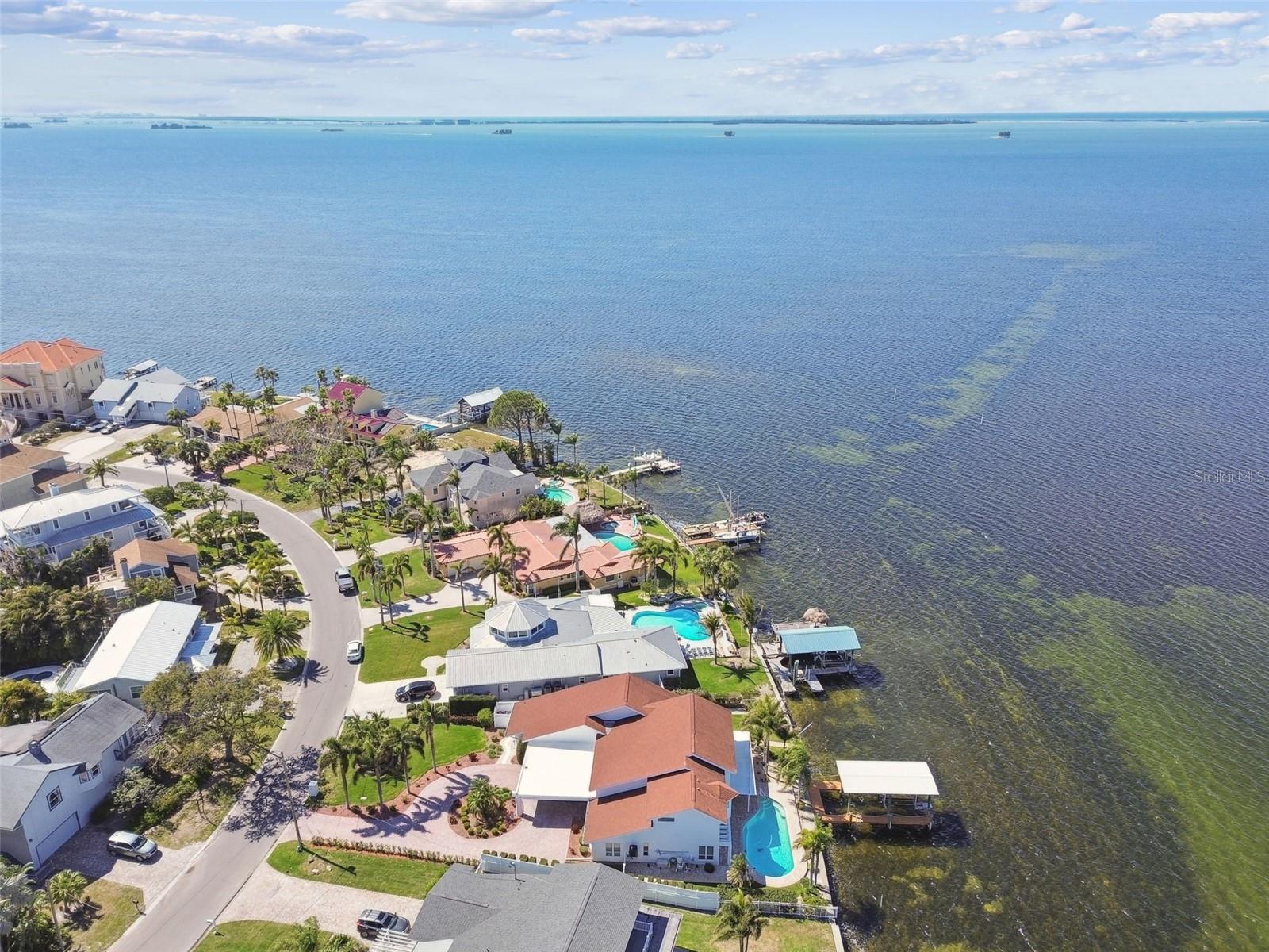 Property Photo: 119 Carlyle Circle FL 34683