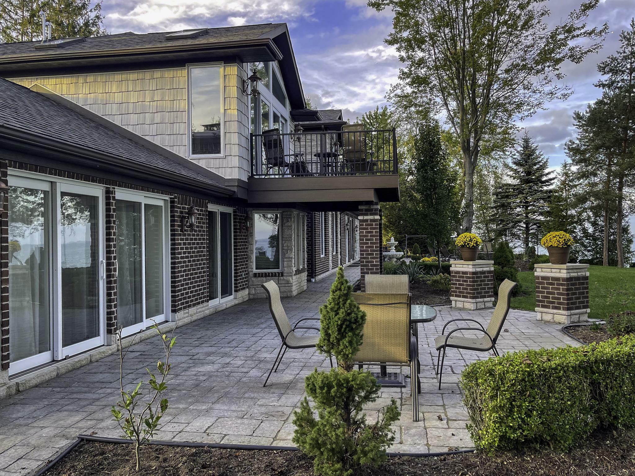 Property Photo: 4612 N Lakeshore Road MI 48427