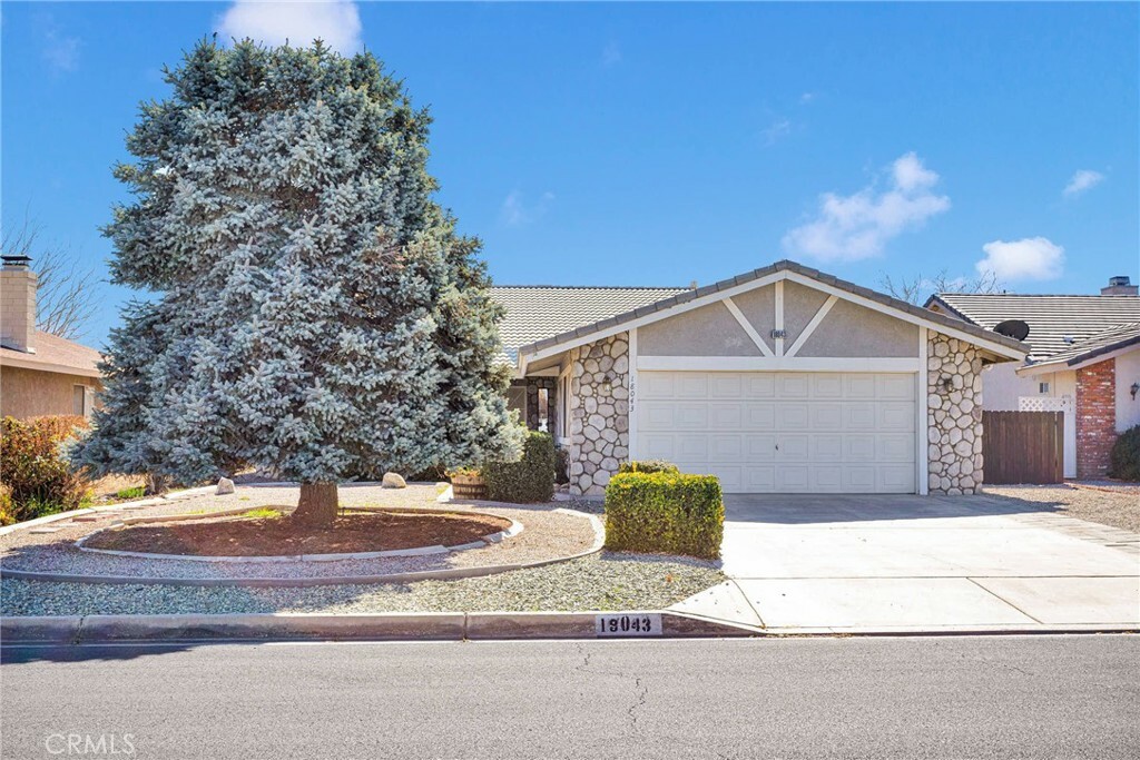 18043 Sunburst Road  Victorville CA 92395 photo
