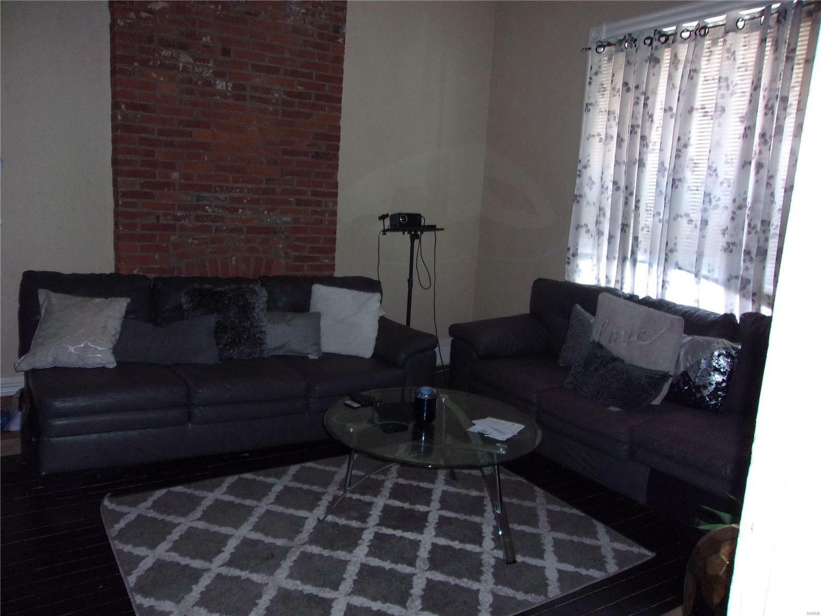 Property Photo: 3224 Oregon Avenue MO 63118