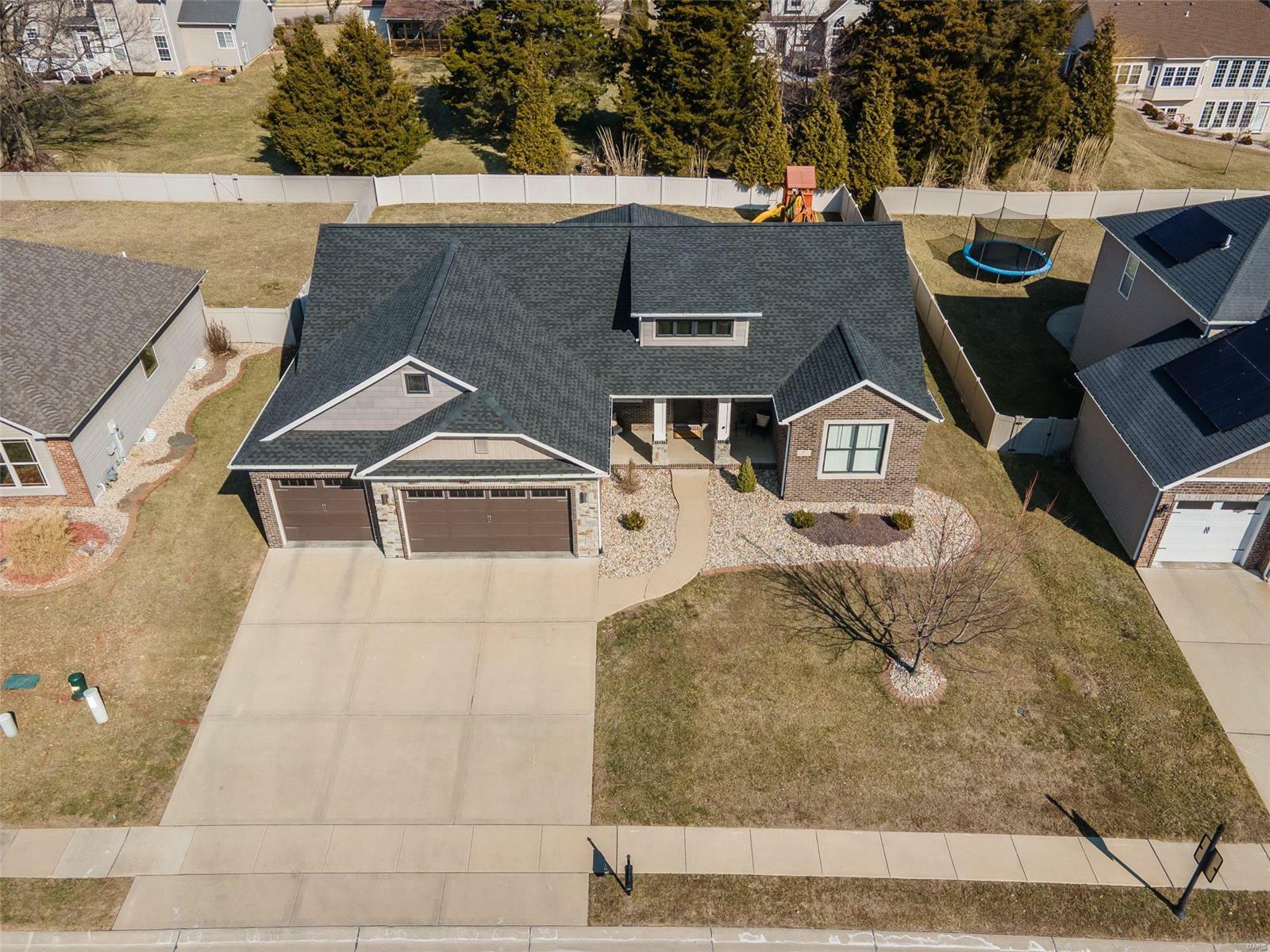 117 Meridian Oaks Drive  Glen Carbon IL 62034 photo
