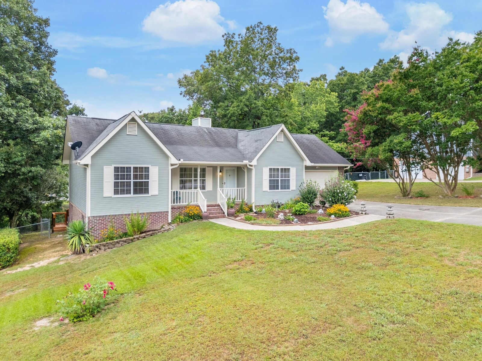 Property Photo: 6015 Parsons Pond Drive TN 37363