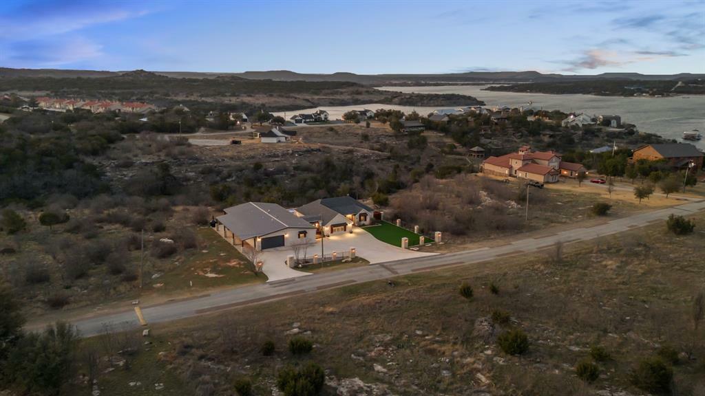 Property Photo:  5013 Hells Gate Loop  TX 76475 