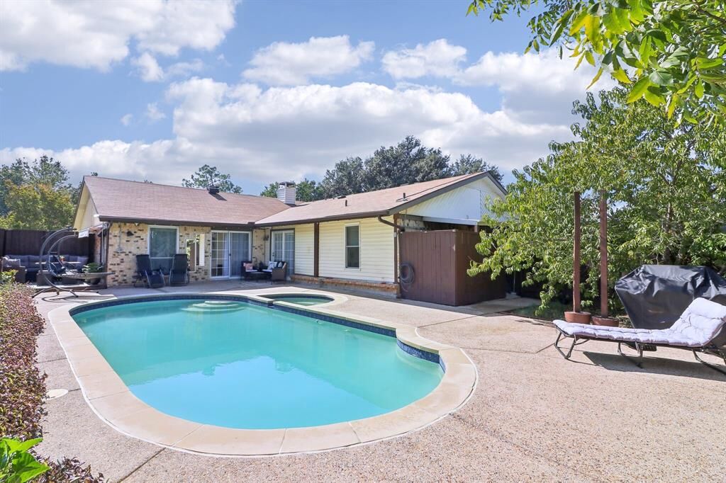 Property Photo: 1841 Santa Fe TX 75077