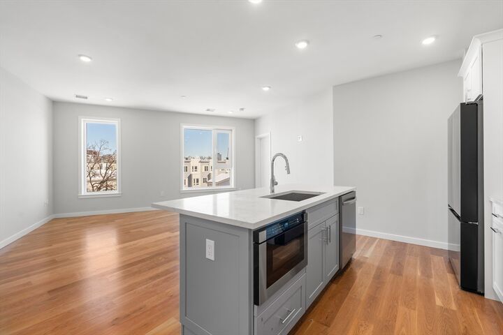 Property Photo: 267 Old Colony 306 MA 02127