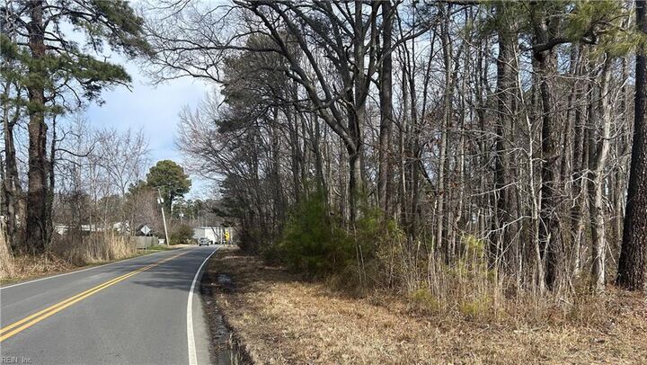 Property Photo: 2402 Wolf Trap Rd VA 23692