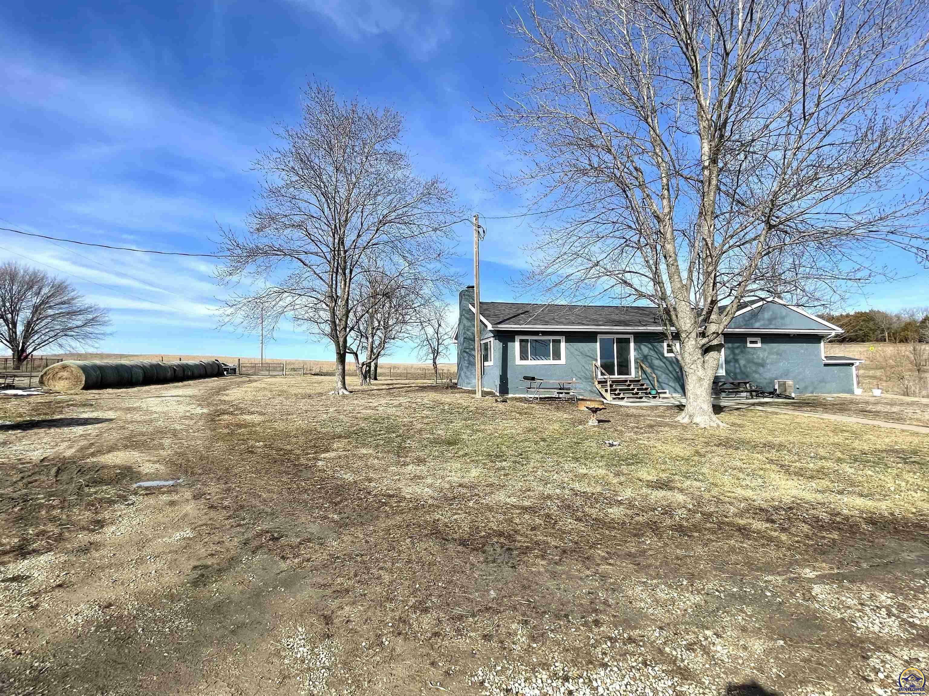 Property Photo:  9245 SW 89th St  KS 66402 