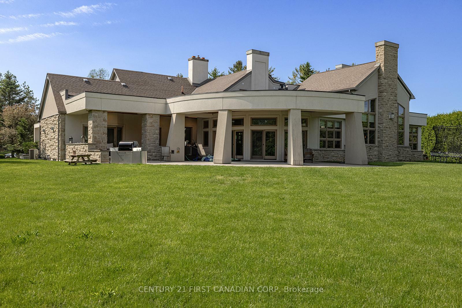 Property Photo: 60 Sir Robert Place ON N0M 1C0