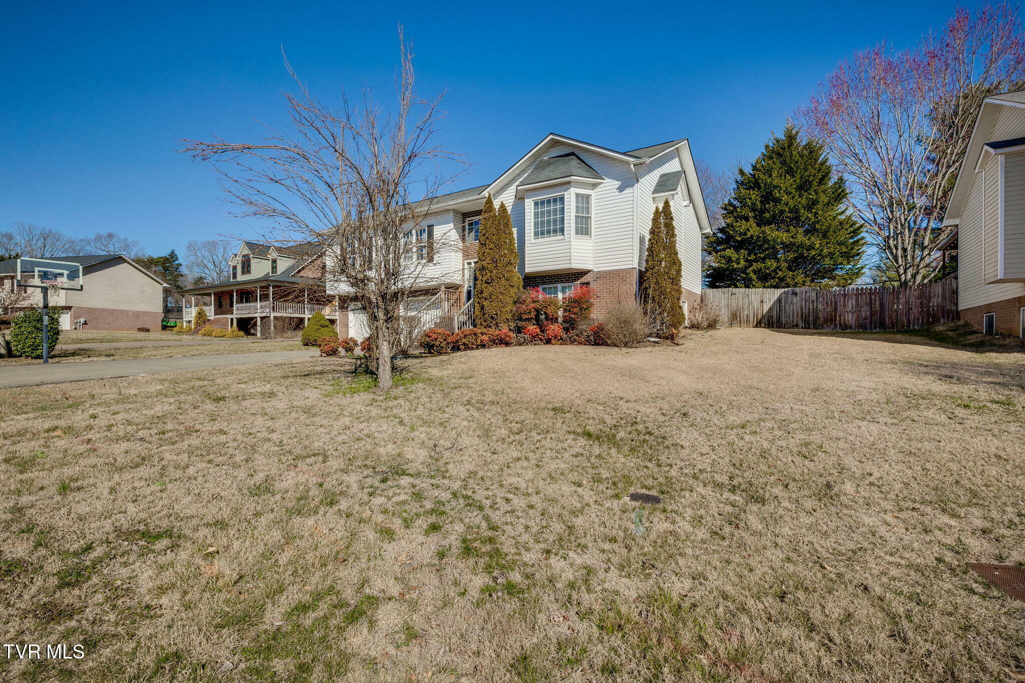 Property Photo:  406 Crystal Springs Circle  TN 37615 