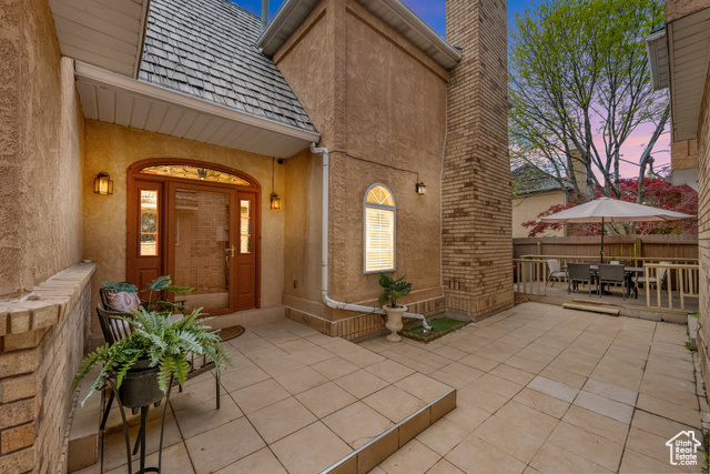 Property Photo: 4520 S Countrylane Rd E UT 84117