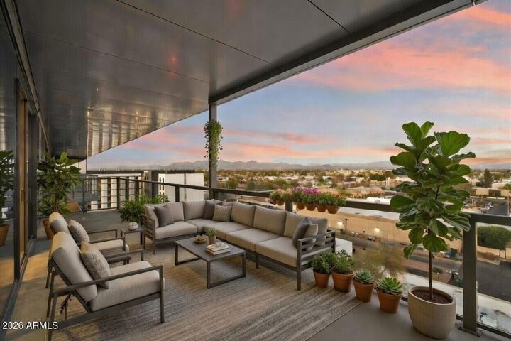 Property Photo:  4422 N 75th Street 8005  AZ 85251 