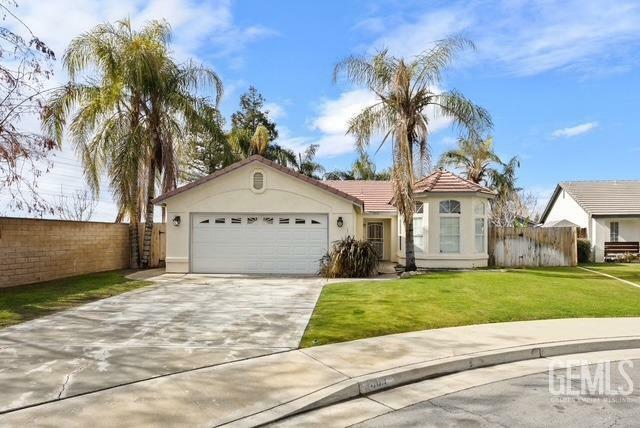 Property Photo: 3001 Odessa Court CA 93312