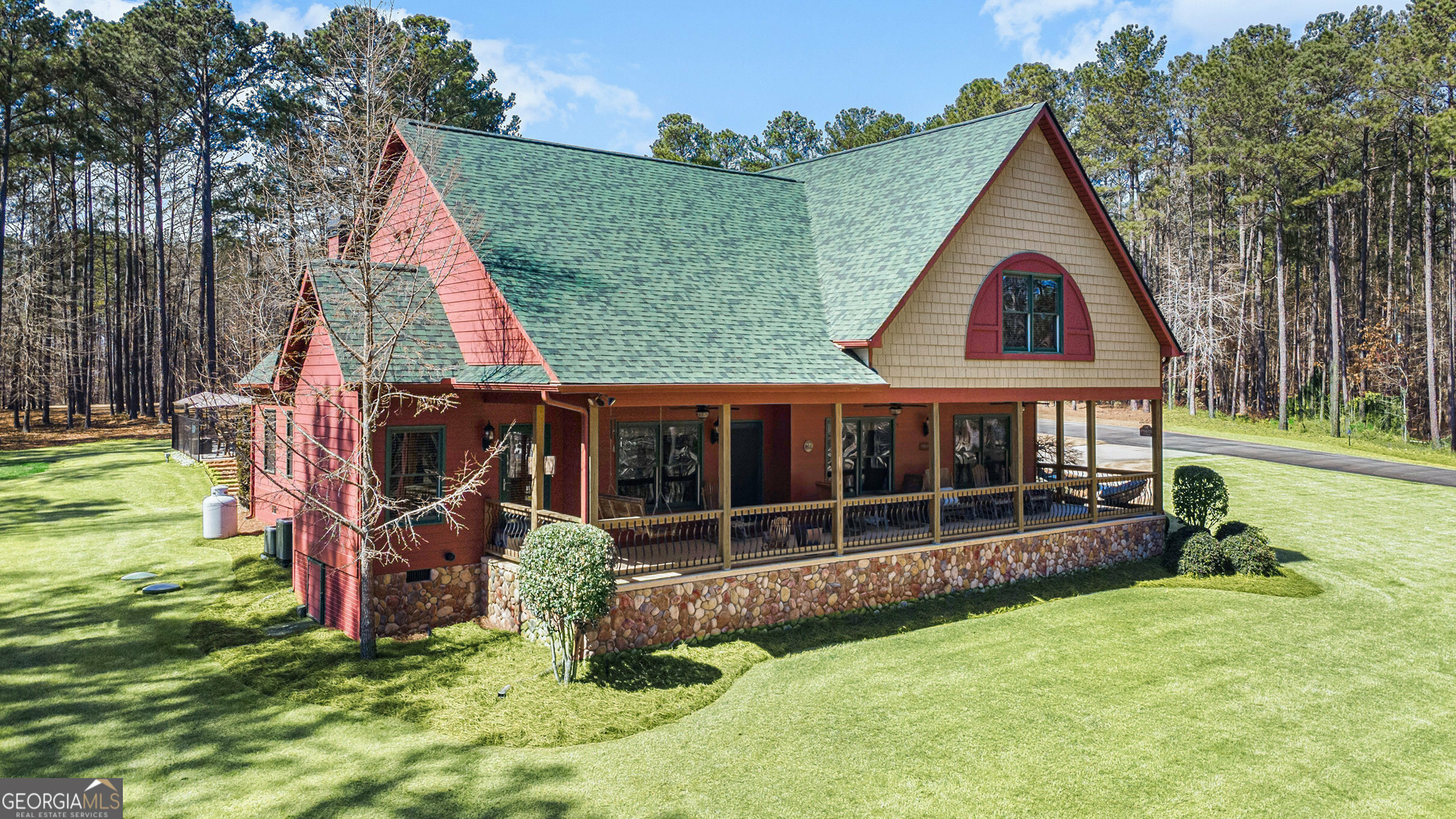 Property Photo: 430 Moccasin Gap Road GA 30233