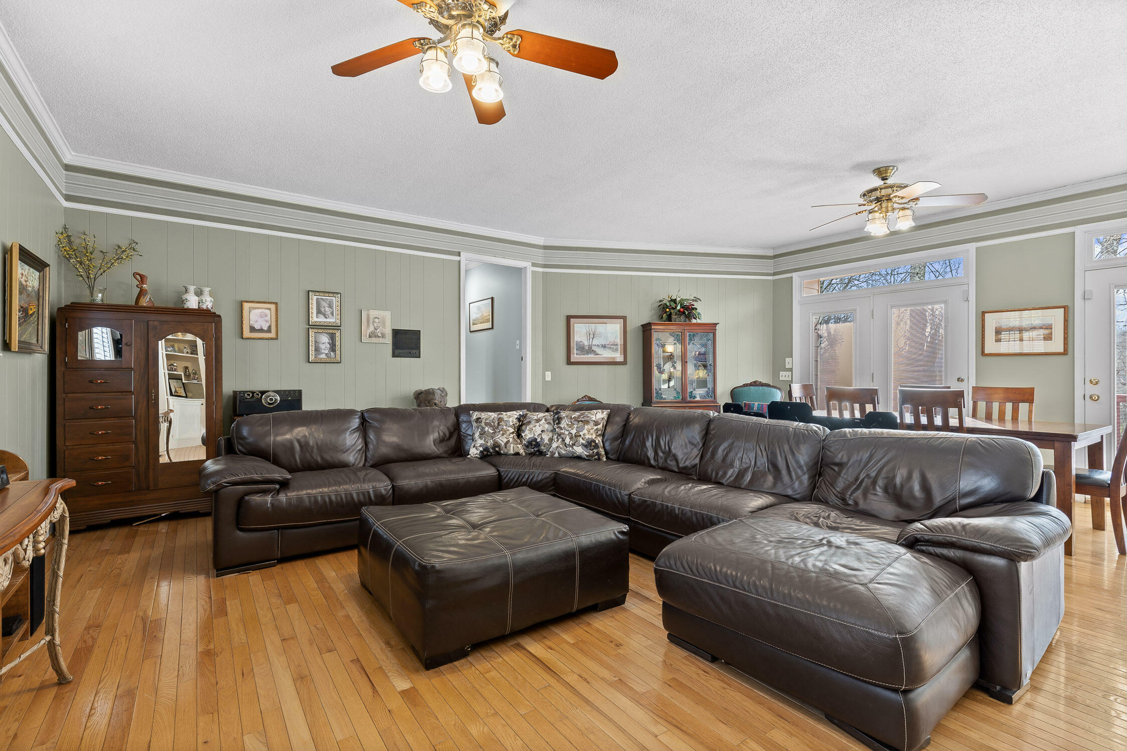 Property Photo: 5702 Queen Mary Lane TN 37415