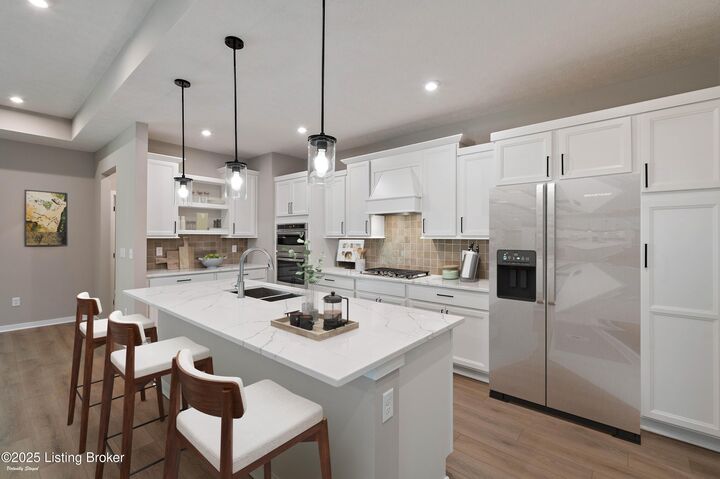 Property Photo:  10509 Vista View Dr  KY 40291 