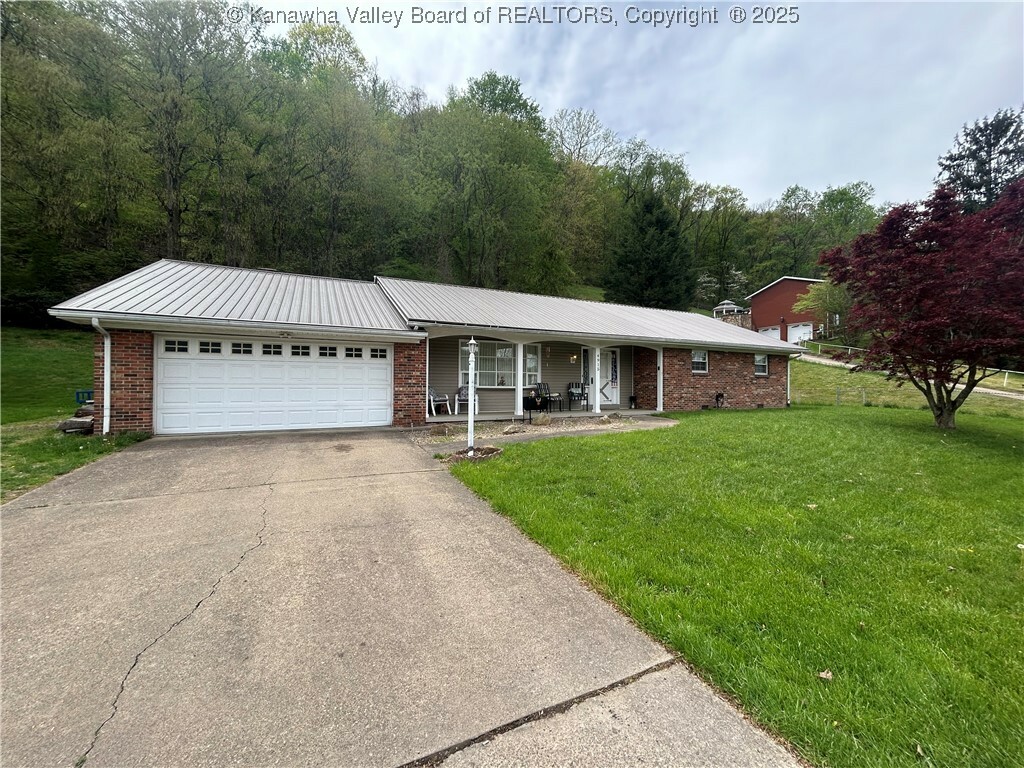 Property Photo: 4915 Chesterfield Avenue WV 25304