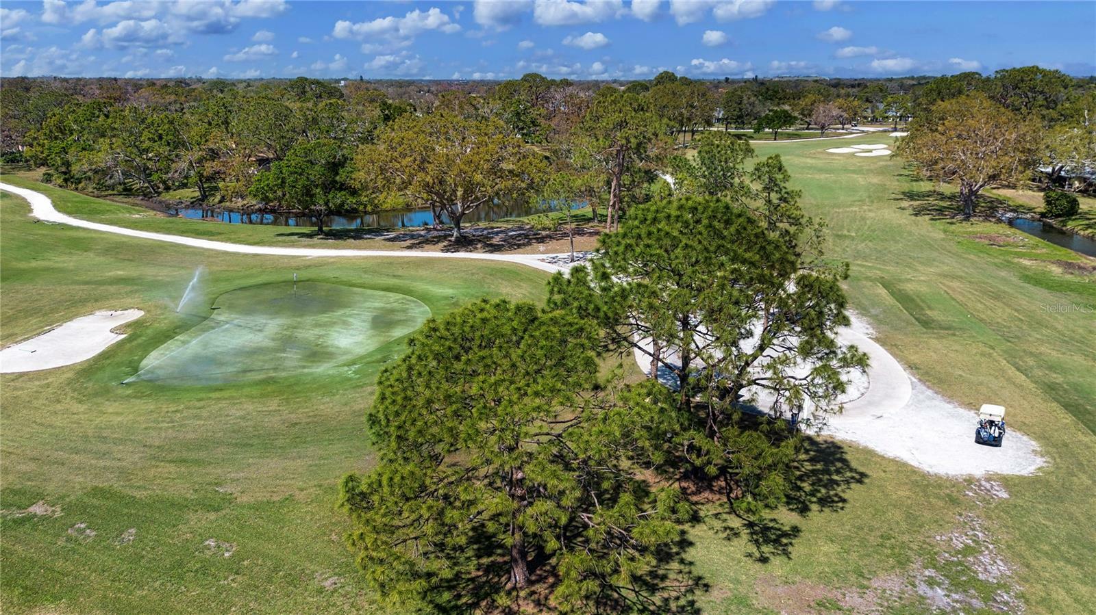 Property Photo:  5621 Palm Aire Drive  FL 34243 