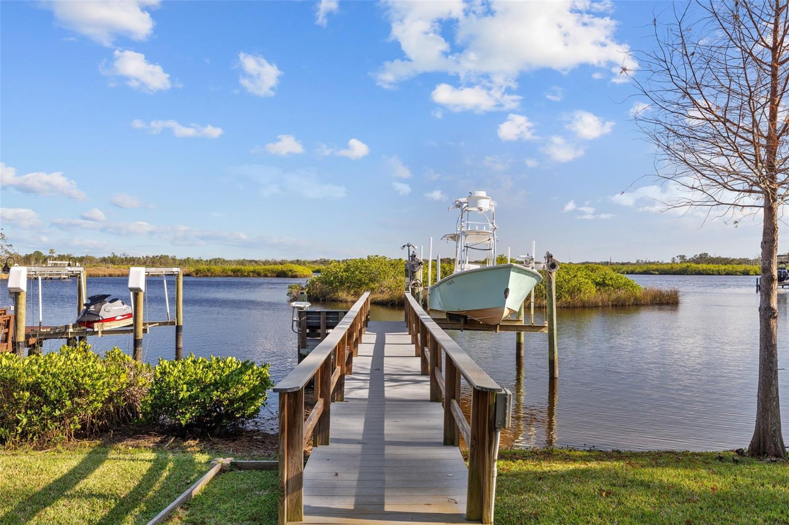 Property Photo:  1881 Riveredge Drive  FL 34689 