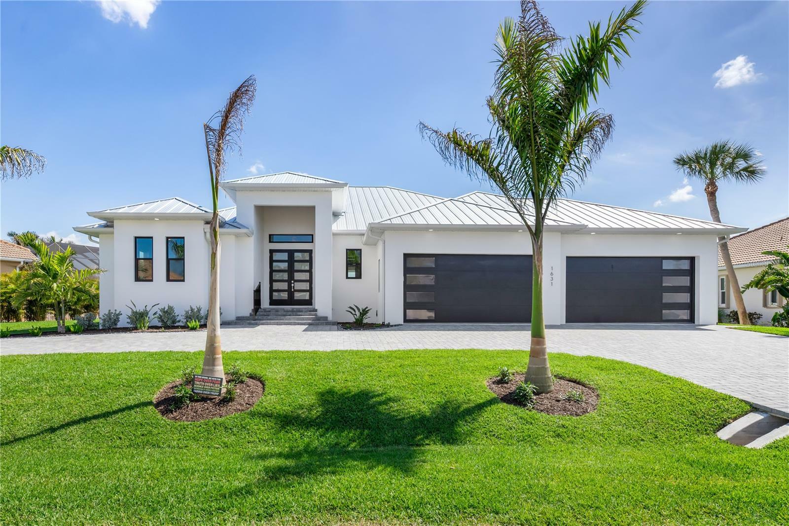 Property Photo:  1631 Casey Key Drive  FL 33950 