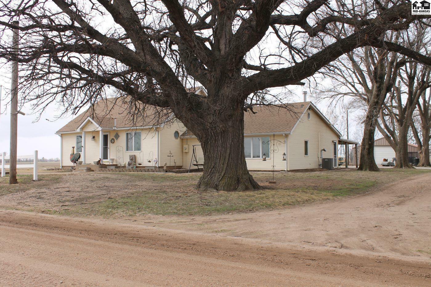 Property Photo:  7607 S Victory Rd  KS 67020 